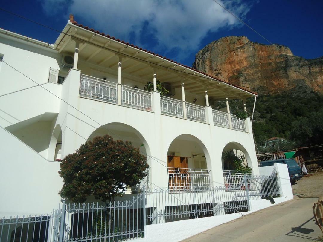 Leonidio Climb2Red Home Buitenkant foto